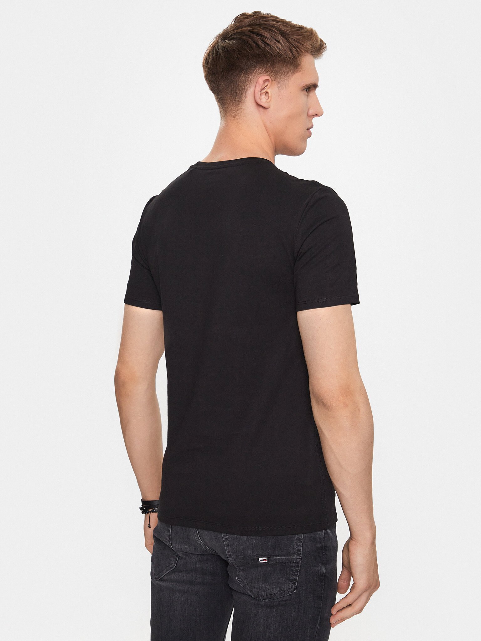 guess-t-shirt-m2yi36-i3z14-noir-slim-fit-000030284281020240219122954000000