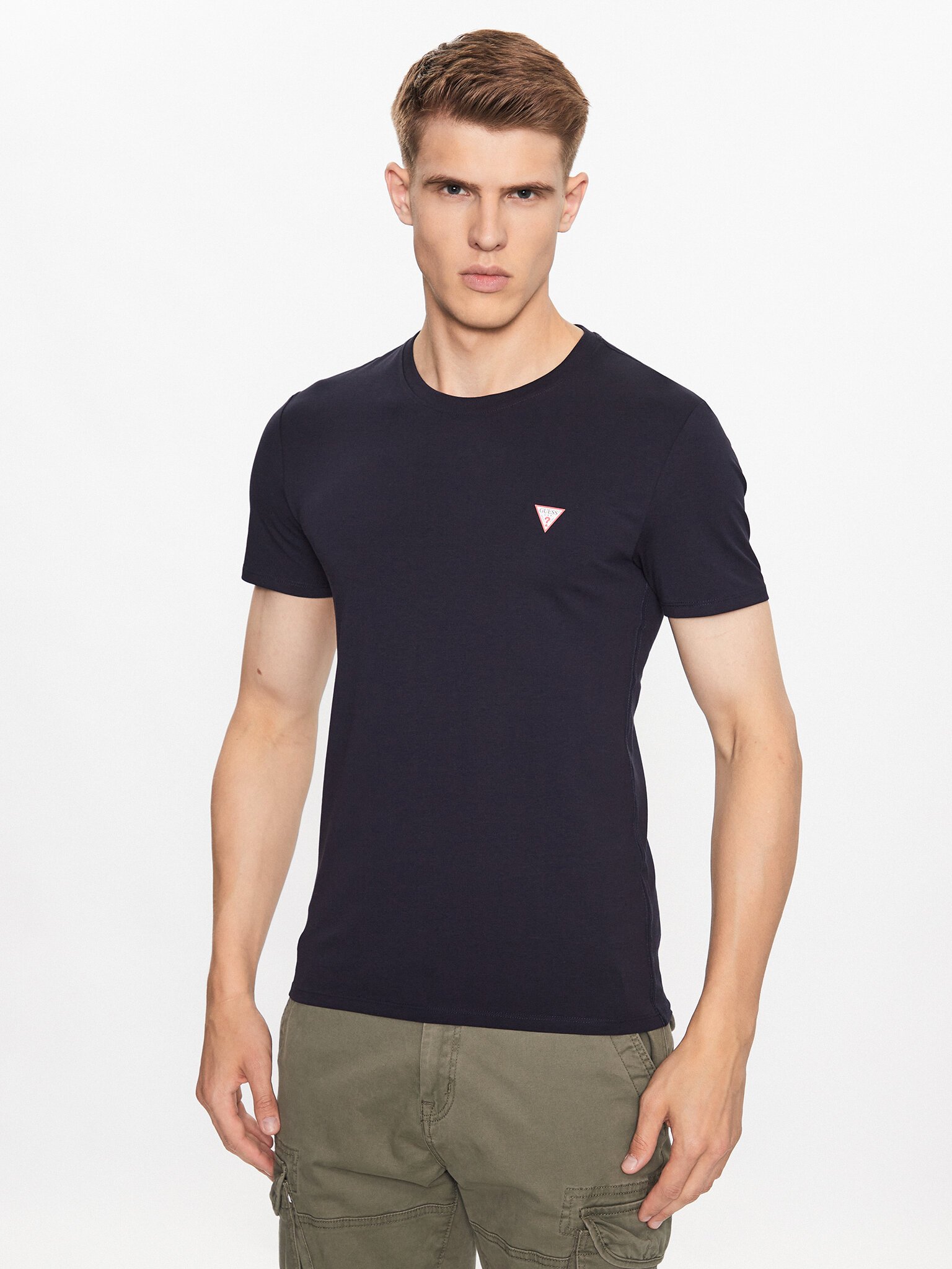 guess-t-shirt-m2yi24-j1314-bleu-marine-slim-fit-000030284213120240219115958000000