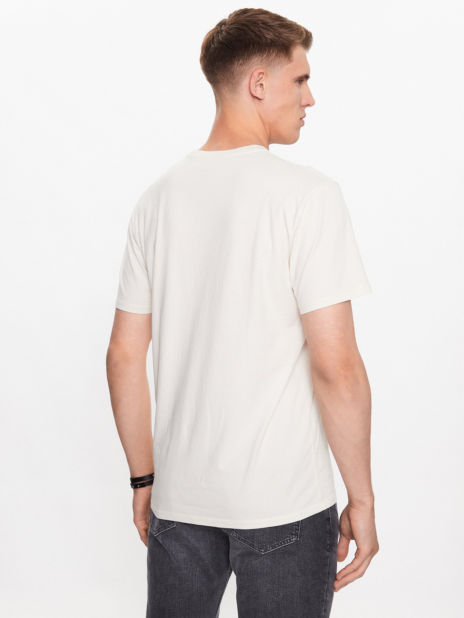 httpsimgmodivocloudzoomapp816781674fea413826afe9616ea85679edd23788ab0e037622078774176jpgjpgguess-t-shirt-m3yi70-kbdl0-blanc-regular-fit-000030284620720240723112613000000