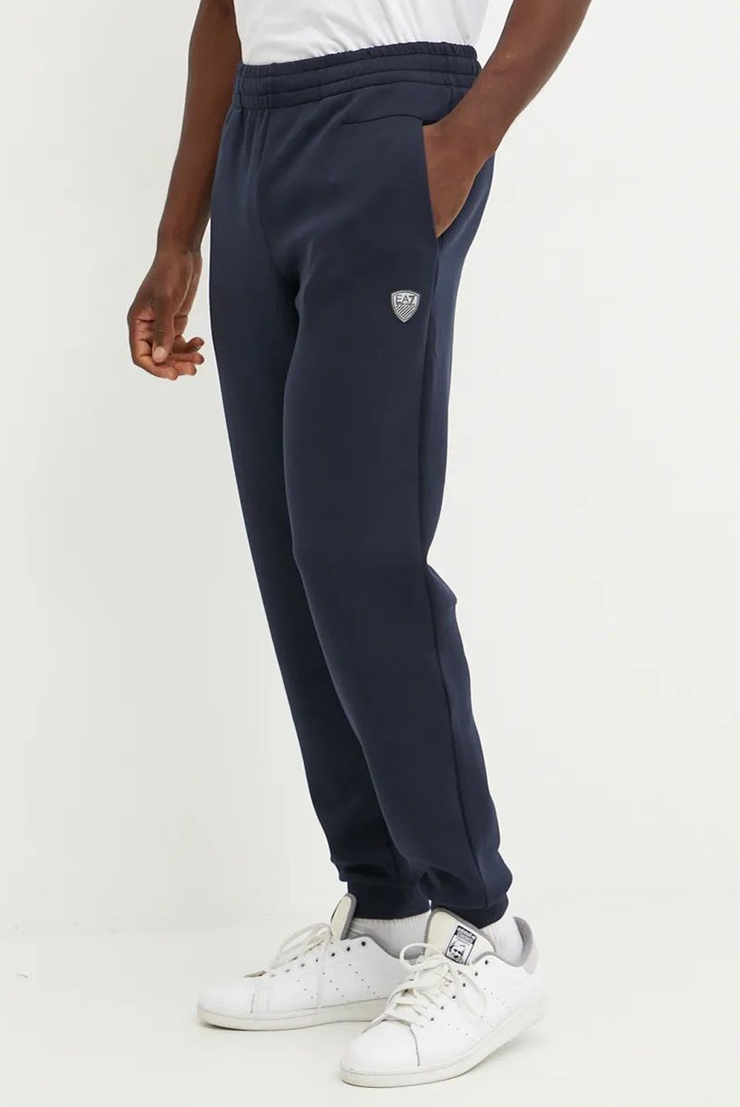 httpswwwkingofwearcommediaimg202501janvier0601ea78npv56320250106032425000000