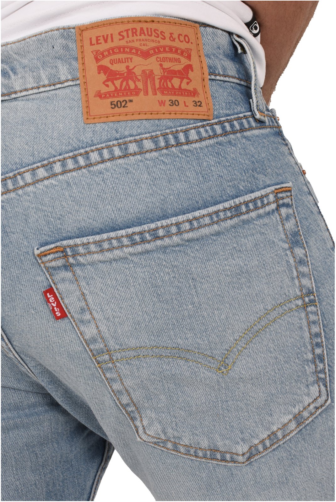 httpswwwkingofwearcommediaimg202503mars0403levisshootingdsc575620250304121851000000