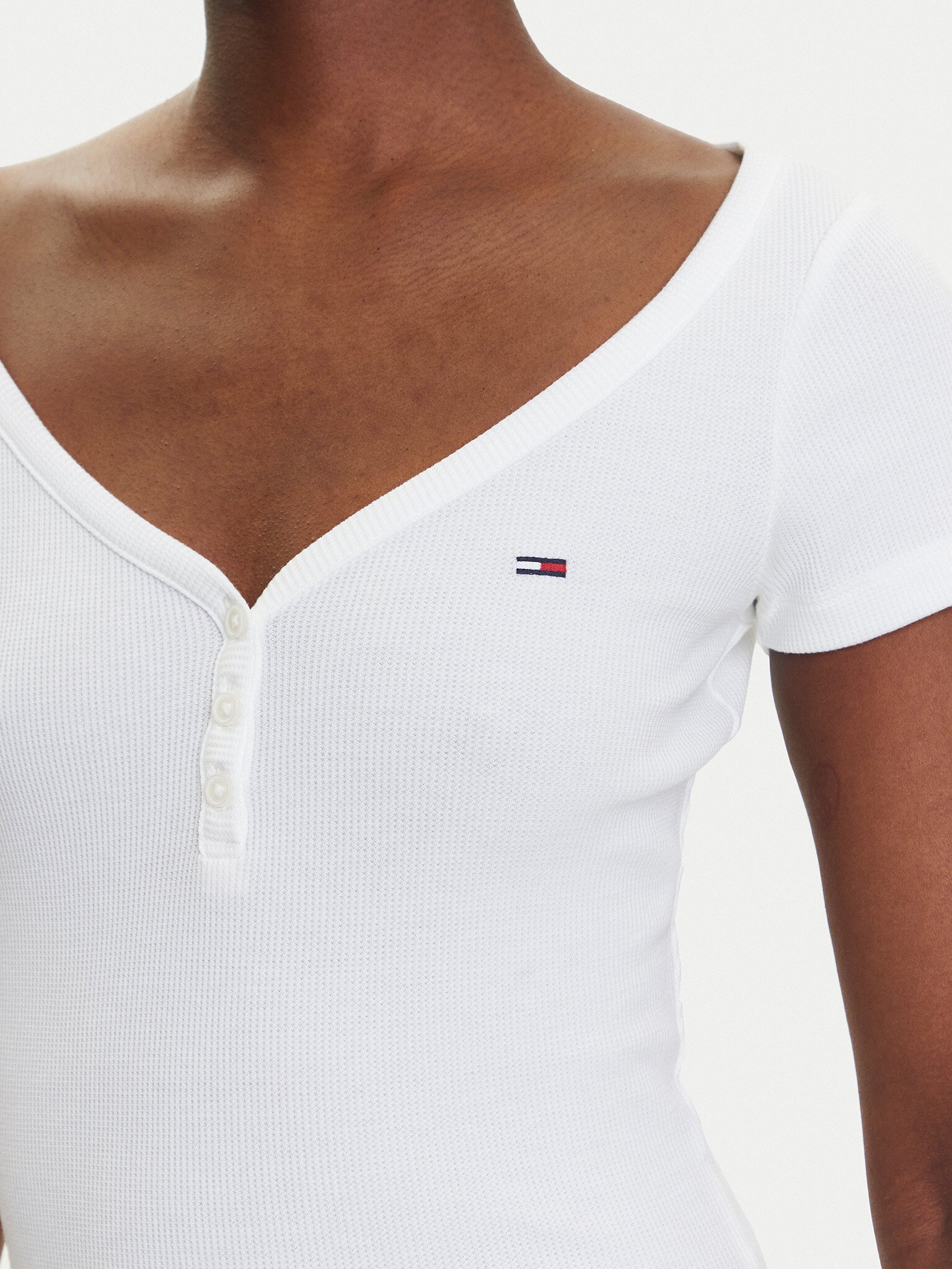 tommy-jeans_tee-shirt_dw0dw20902-1