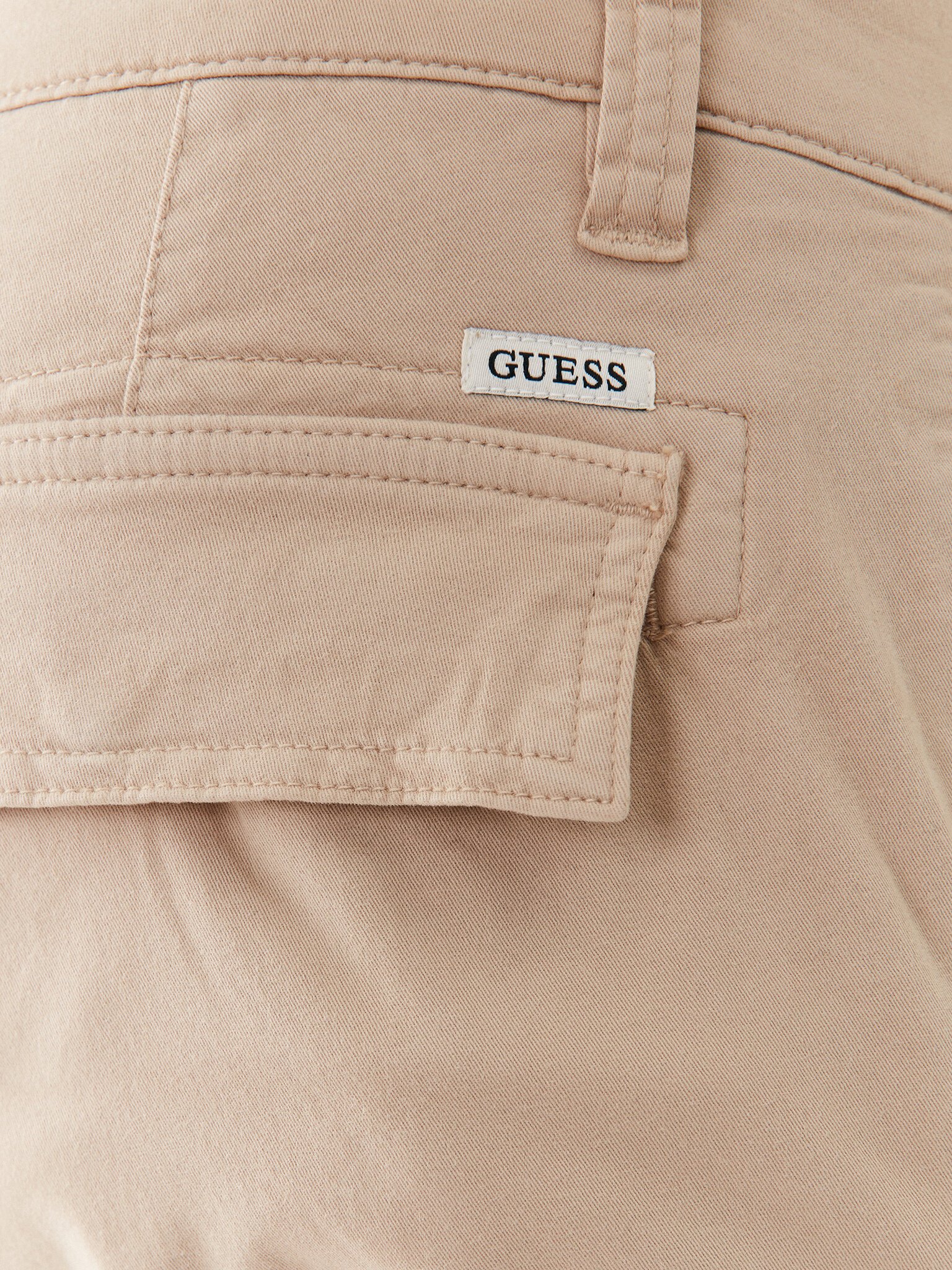guess-jeans_pantalons-chinocitadin_m2gb27-wcnz0-1