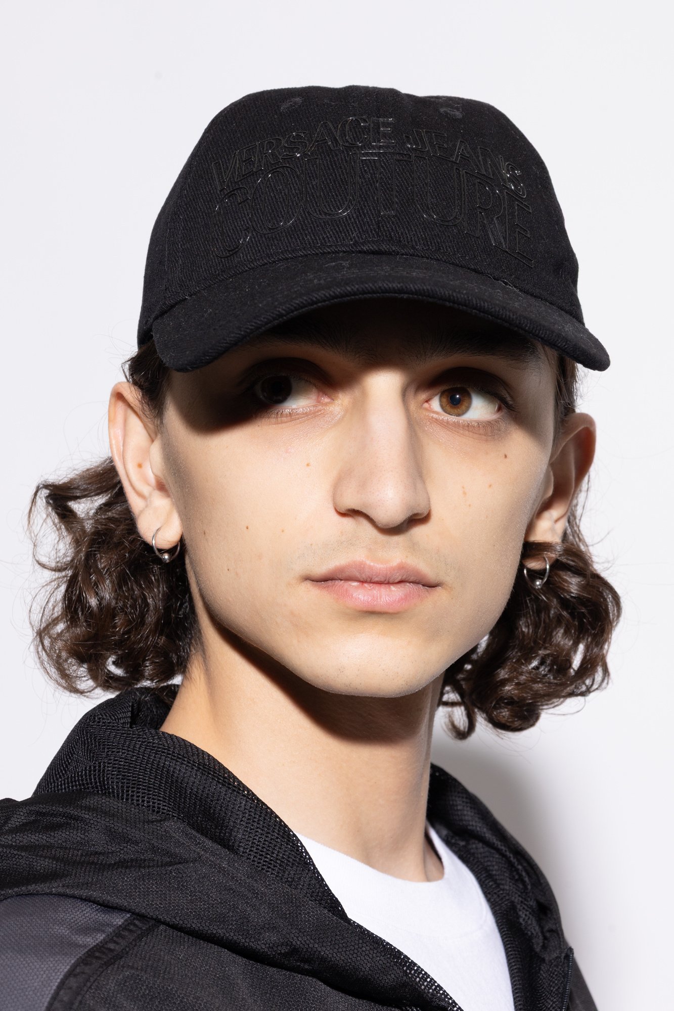 versace-jeans_casquettes_79yazk32-zg387