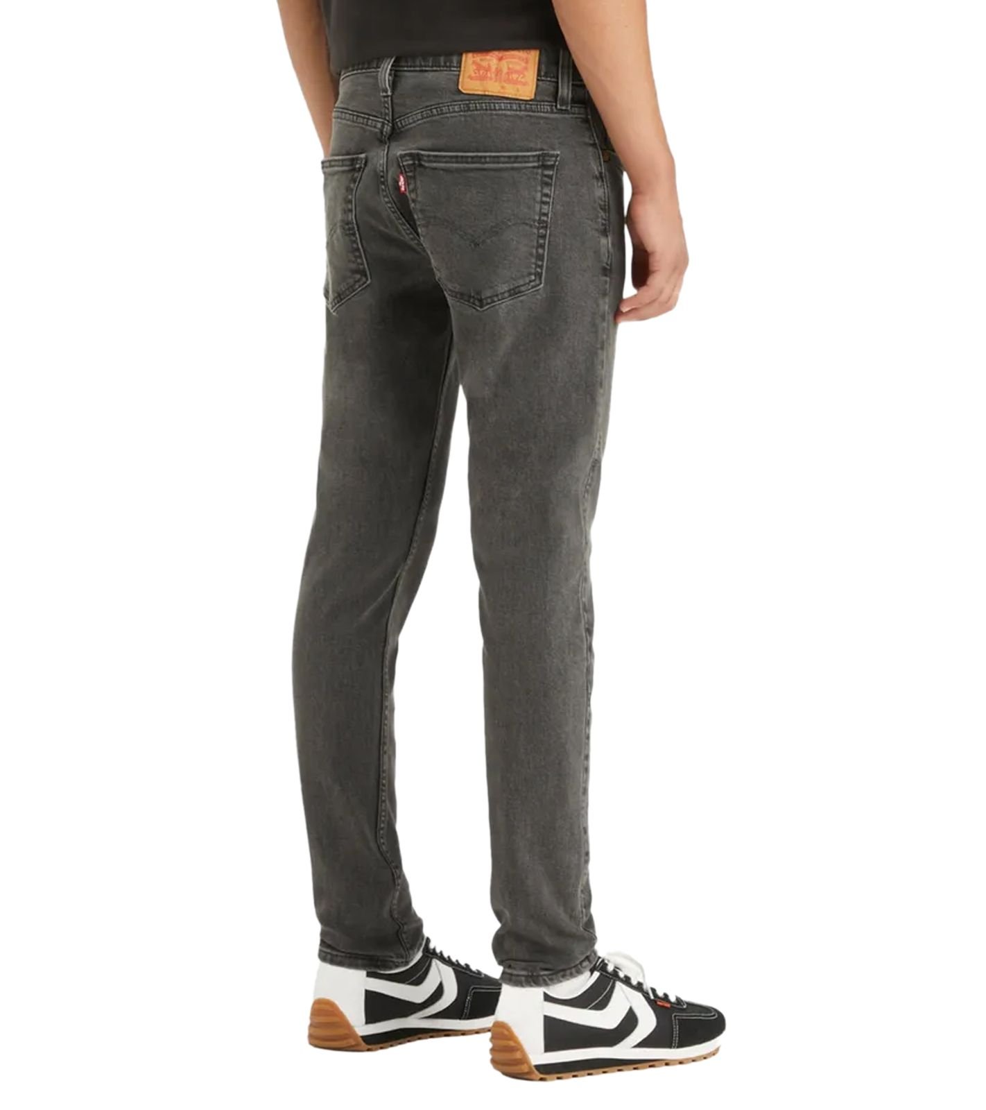 levis_jeans-regular-tapered_288331280-1