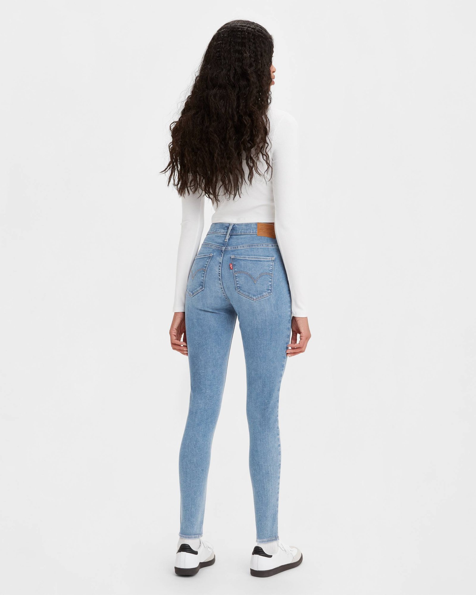 levis_jeans-slim-skinny_527970292-1