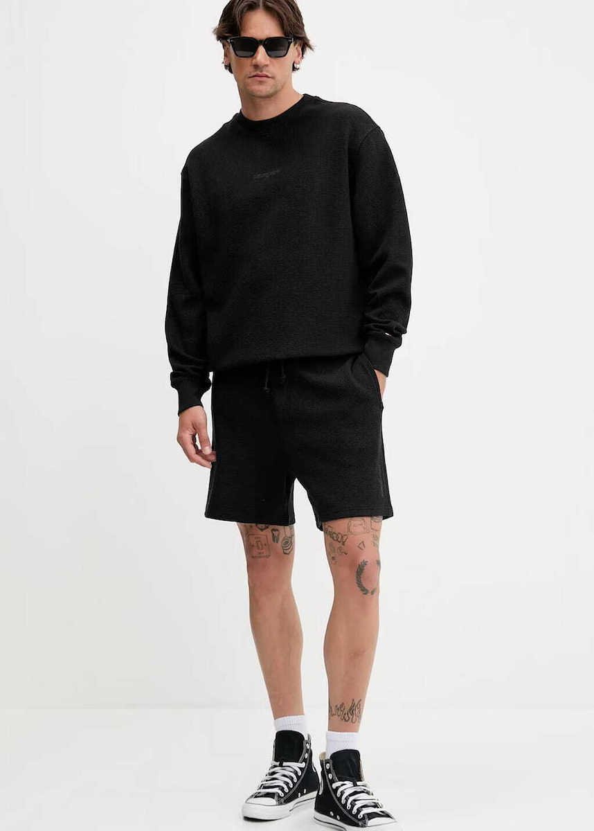 tommy-jeans_shorts-et-bermudas_dm0dm21805-1