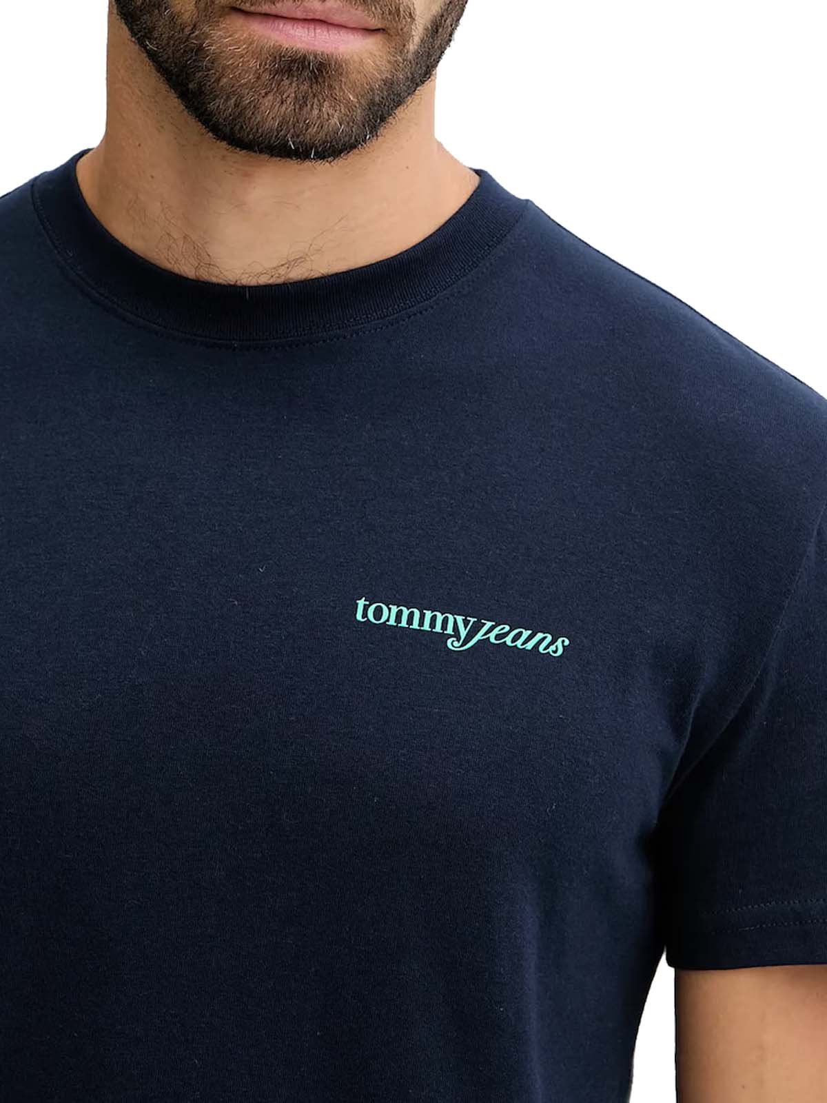 tommy-jeans_t-s-manches-courtes_dm0dm21982-1