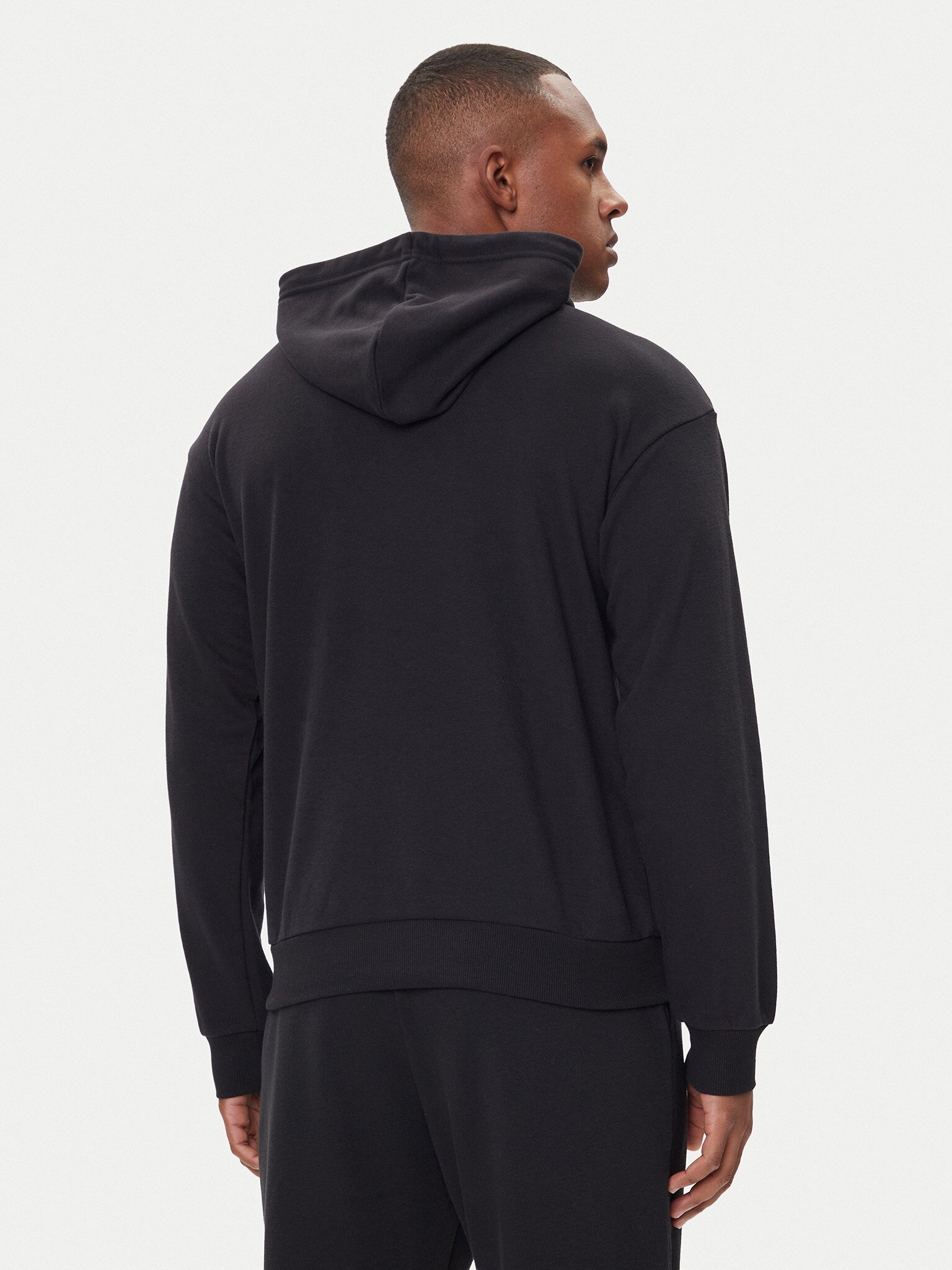 tommy-hilfiger_sweatshirts_um0um03665-2